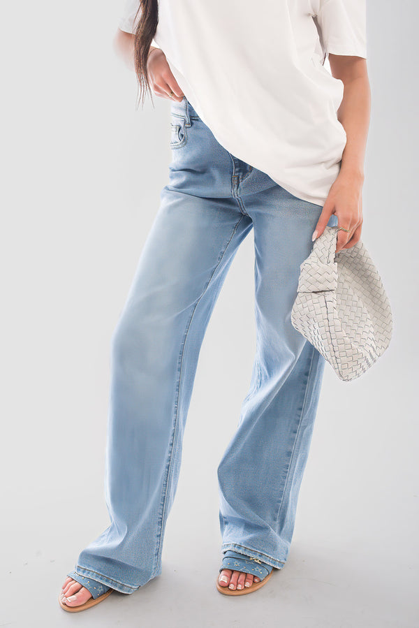 Back Statement Distressed Straight Leg Jeans