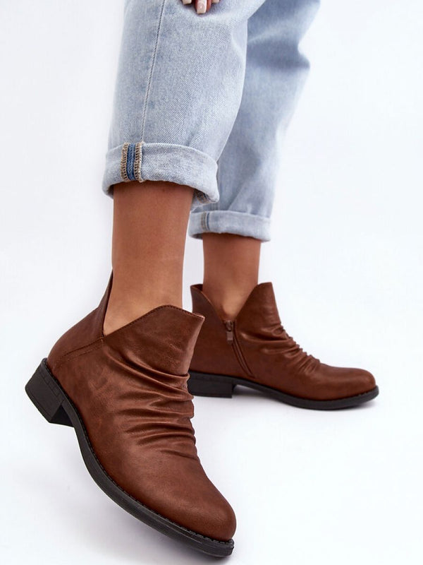 Heel boots Step in style